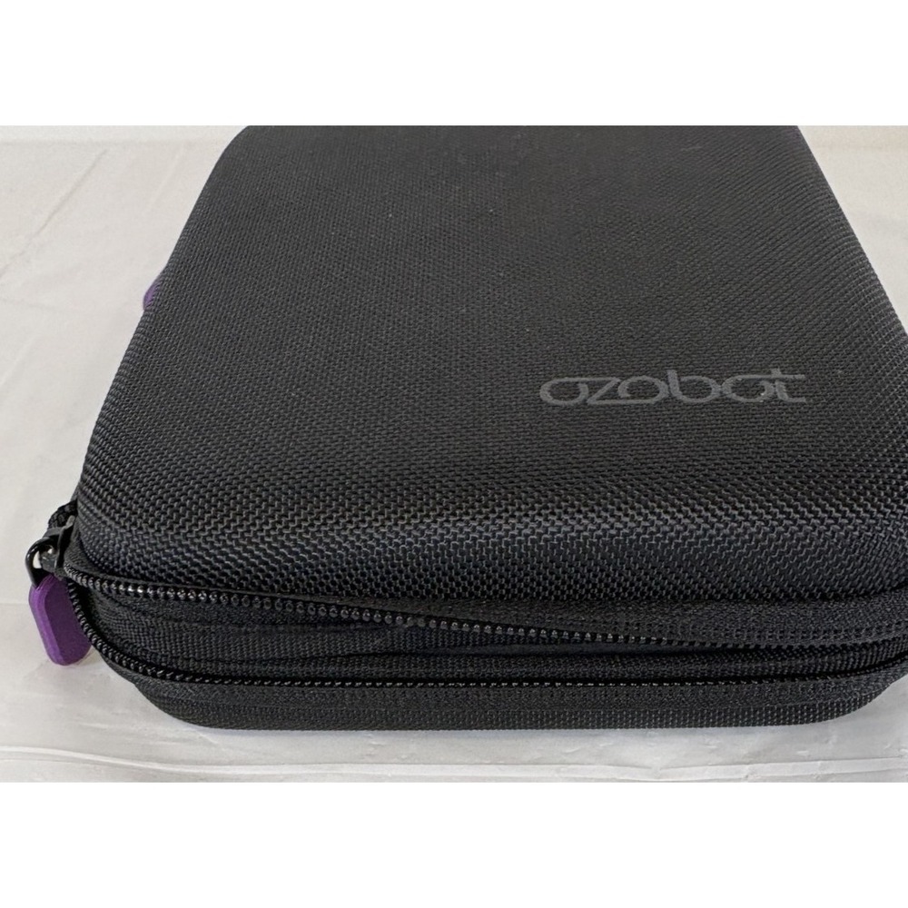 Ozobot Ari Hard Cover Case with Markers, USB Adapter & Book - Robot not Included - Picture 9 of 11